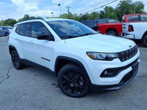 New 2026 Jeep Compass Latitude AWD/4WD image 2