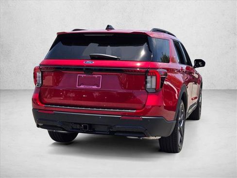 New 2026 Ford Explorer ST-Line w/ ST-Line Street Pack RWD image 8
