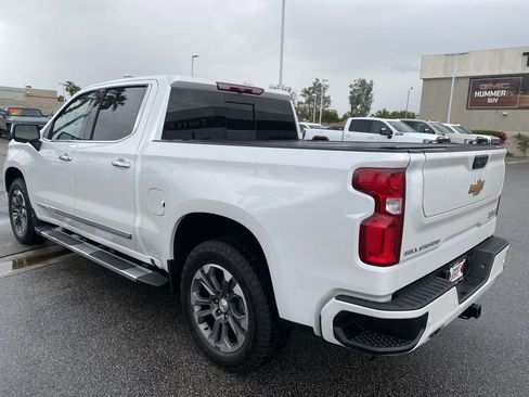 Used 2025 Chevrolet Silverado 1500 High Country image 38