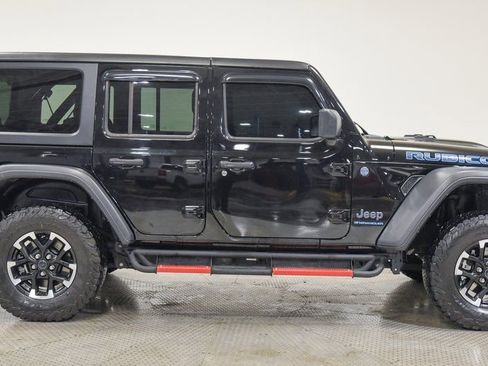 Used 2024 Jeep Wrangler Unlimited Rubicon 4xe AWD/4WD image 15