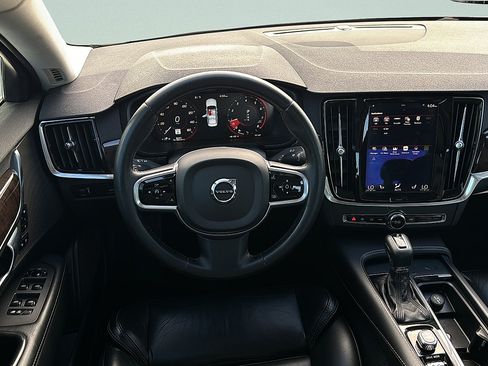 Used 2017 Volvo S90 T6 Momentum w/ Vision Package AWD/4WD image 10