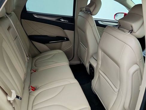 Used 2019 Lincoln MKC Premiere image 22