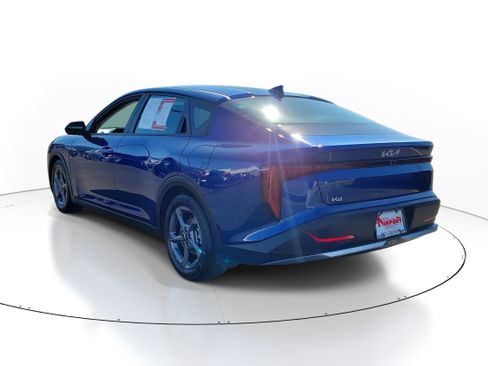 Used 2025 Kia K4 LXS image 3