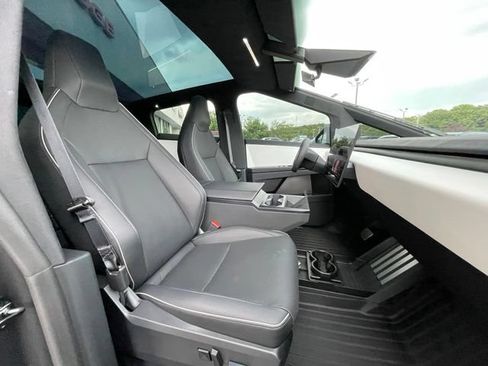 Used 2024 Tesla Cybertruck Cyberbeast AWD/4WD image 26