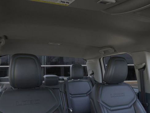 New 2026 Ford Maverick Lobo AWD/4WD image 12