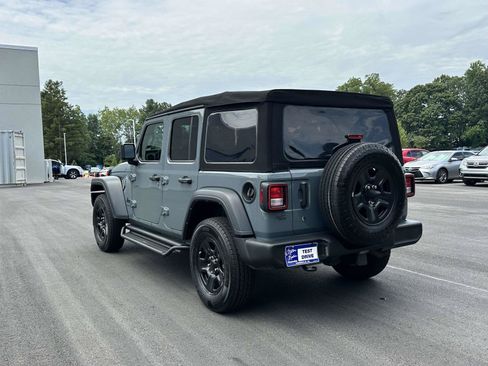 Used 2024 Jeep Wrangler Unlimited Sport AWD/4WD image 24
