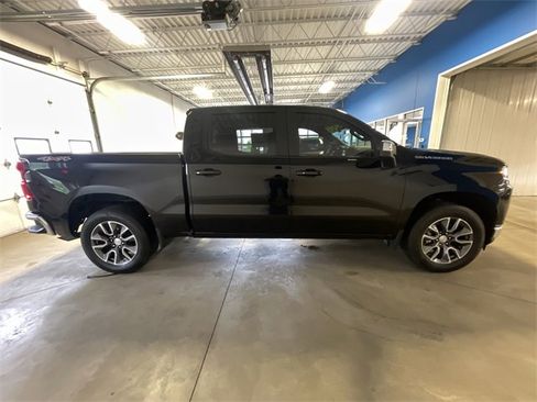 Used 2022 Chevrolet Silverado 1500 LT image 9