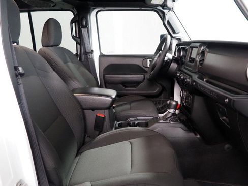 Used 2023 Jeep Wrangler Willys image 16