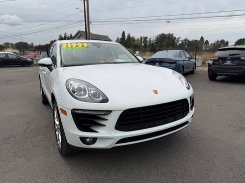 Used 2015 Porsche Macan S AWD/4WD image 29
