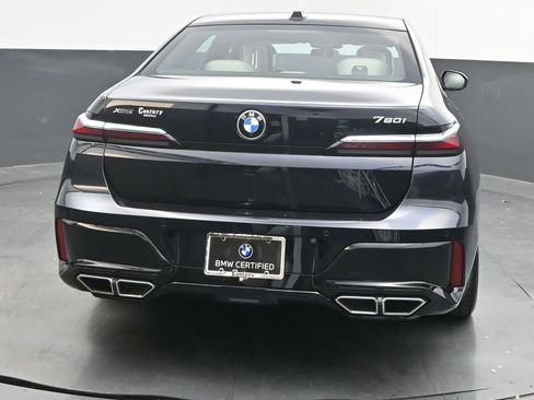 Certified 2023 BMW 760i xDrive image 6