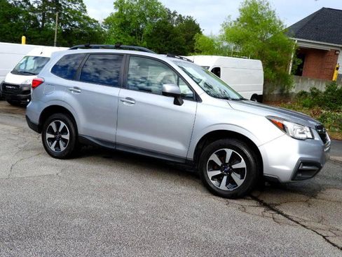 Used 2017 Subaru Forester 2.5i Premium w/ All-Weather Package image 15