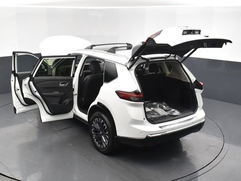 New 2026 Nissan Rogue Platinum w/ Platinum Premium Package image 32