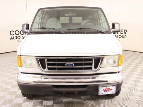 Used 2007 Ford E-350 and Econoline 350 XL RWD image 6