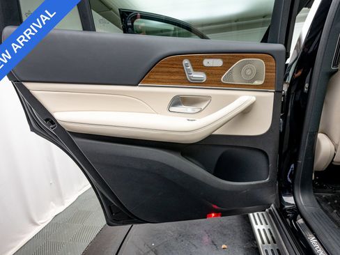 Used 2023 Mercedes-Benz GLS 450 4MATIC image 33