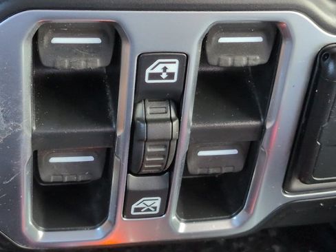 Used 2022 Jeep Gladiator Sport AWD/4WD image 22