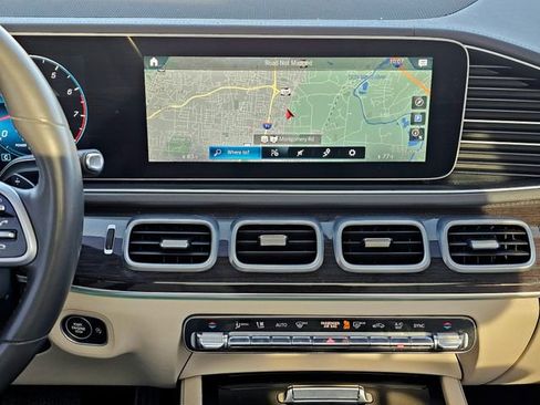 Used 2020 Mercedes-Benz GLS 450 4MATIC image 40