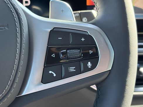 Used 2026 BMW X5 xDrive40i w/ M Sport Package image 22