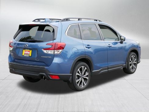 Used 2023 Subaru Forester Limited AWD/4WD image 7