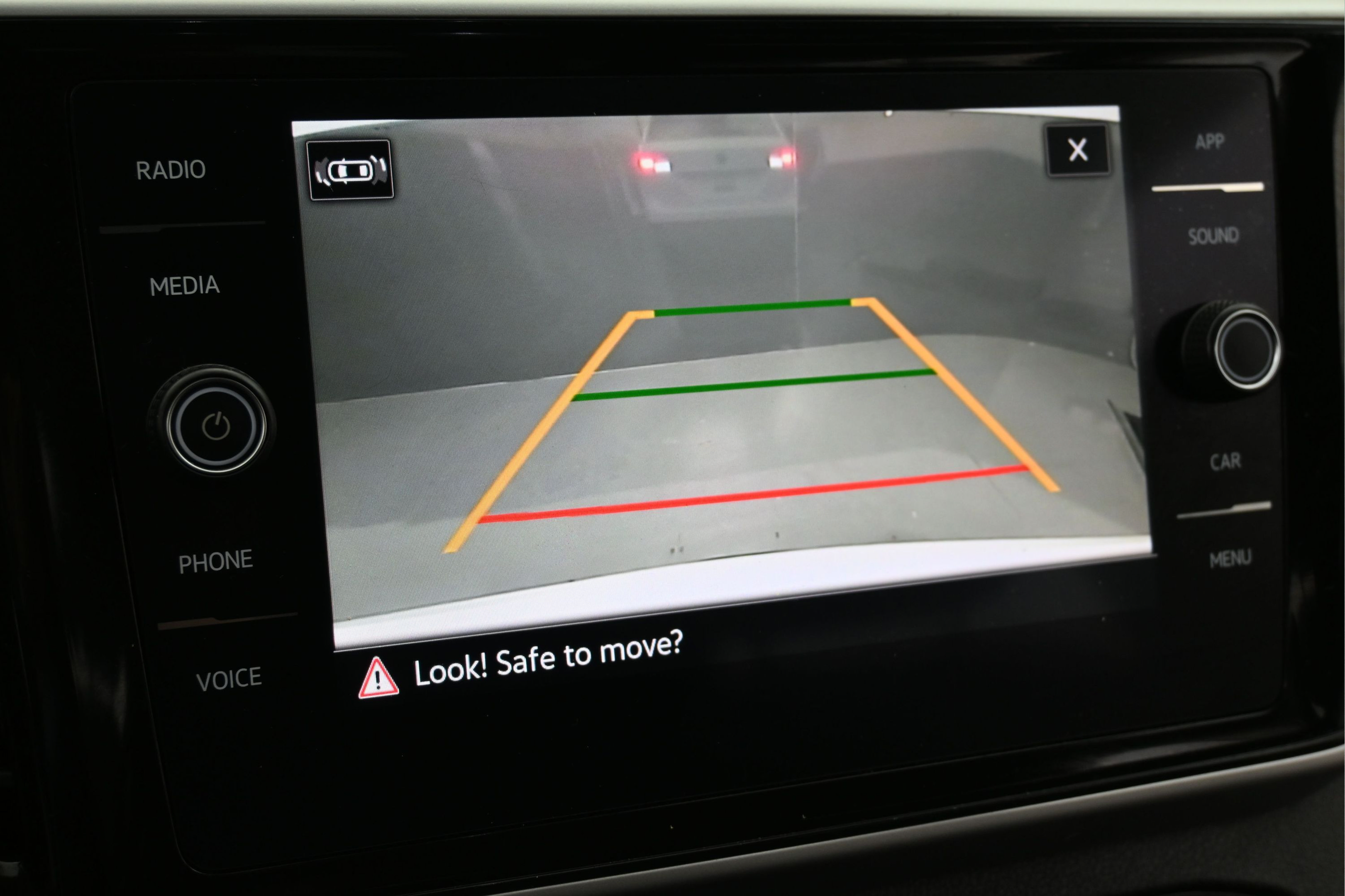 Used 2022 Volkswagen Atlas SE FWD image 17