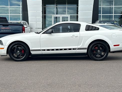 Used 2007 Ford Mustang Coupe image 7