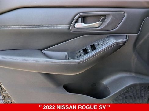 Certified 2022 Nissan Rogue SV w/ SV Premium Package AWD/4WD image 13