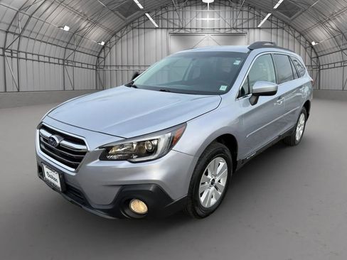 Used 2018 Subaru Outback 2.5i Premium image 8