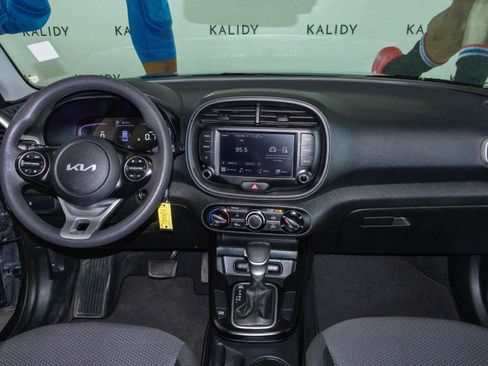 Used 2024 Kia Soul LX w/ Option Group 015 image 3