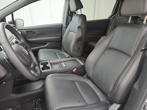 Certified 2024 Honda Odyssey Sport image 16