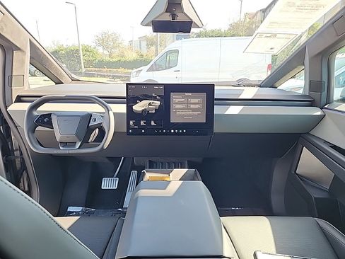 Used 2025 Tesla Cybertruck AWD Crew Cab image 24