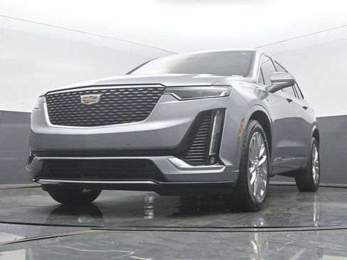 Certified 2025 Cadillac XT6 Premium Luxury w/ Technology Package AWD/4WD image 49