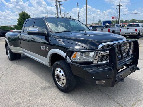 Used 2018 RAM 3500 Laramie image 8