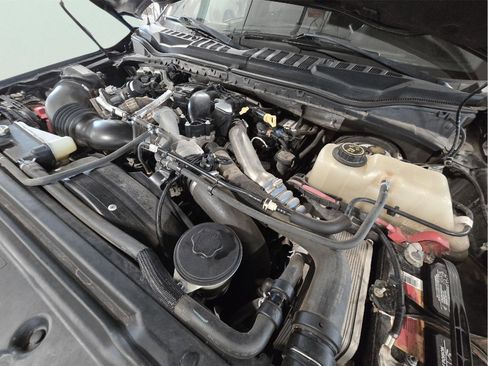 Used 2019 Ford F350 Platinum w/ Platinum Ultimate Package AWD/4WD image 11