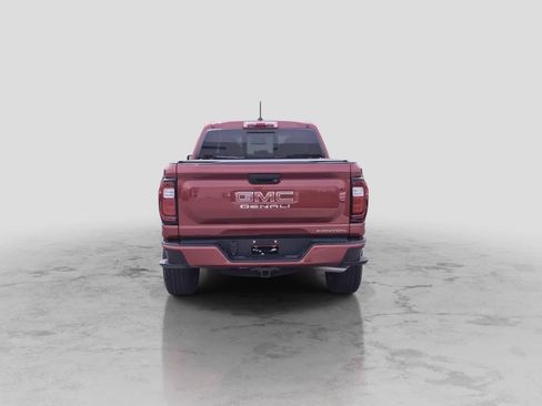 Used 2026 GMC Canyon Denali AWD/4WD image 7
