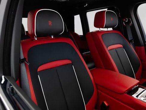 New 2027 Rolls-Royce Cullinan Black Badge AWD/4WD image 35