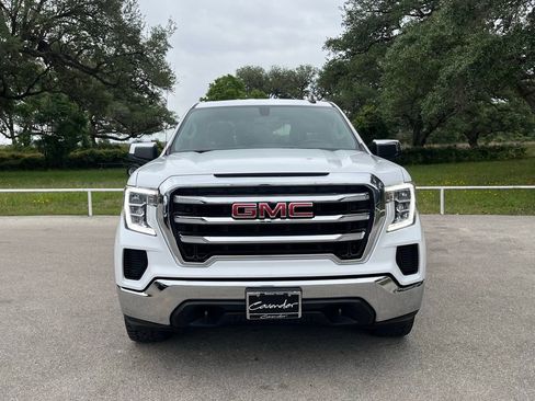 Used 2021 GMC Sierra 1500 SLE w/ X31 Off-Road Package AWD/4WD image 2