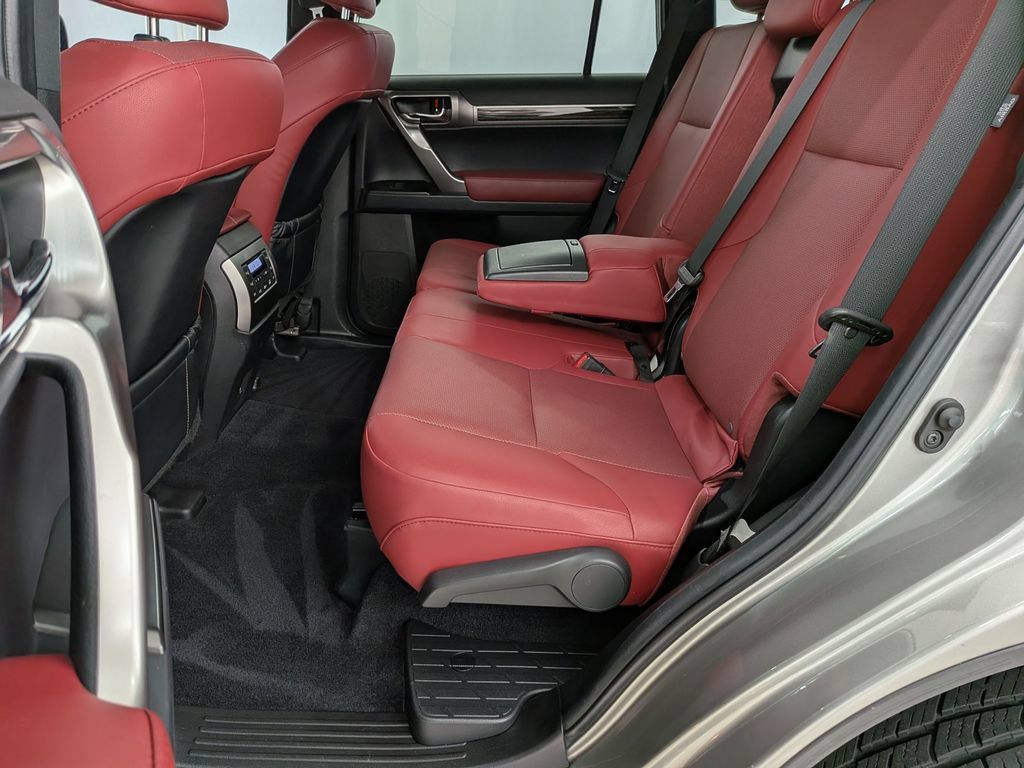 Used 2022 Lexus GX 460 Premium w/ Premium Package AWD/4WD image 29