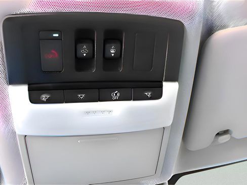 Used 2023 Nissan Rogue SL w/ SL Premium Package image 27