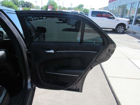 Used 2017 Chrysler 300 S w/ 300S Premium Group AWD/4WD image 13