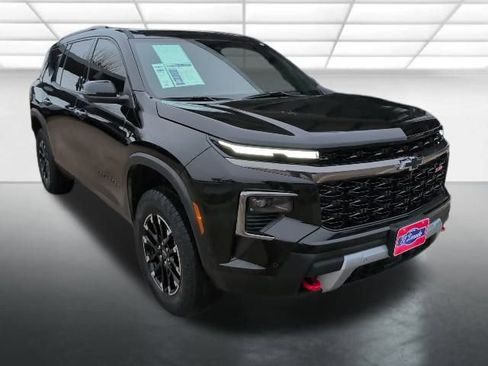 Used 2024 Chevrolet Traverse Z71 w/ Enhanced Driving Package image 1