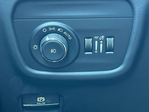 New 2025 Jeep Grand Cherokee L Summit w/ Rear Seat Video Group I image 21