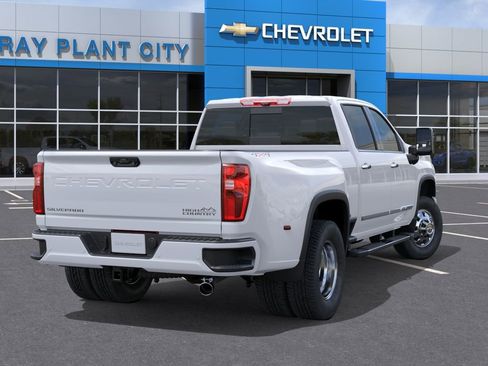 New 2026 Chevrolet Silverado 3500 High Country w/ Technology Package AWD/4WD image 4