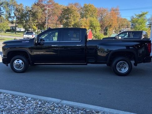 Used 2021 Chevrolet Silverado 3500 High Country w/ Snow Plow Prep/Camper Package image 3