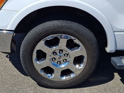 Used 2012 Ford F150 Lariat w/ Lariat Chrome Pkg image 27