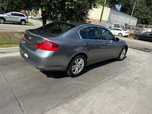 Used 2015 INFINITI Q40 AWD w/ Navigation Package image 4