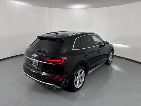Used 2023 Audi Q5 2.0T Premium Plus w/ Premium Plus Package AWD/4WD image 7