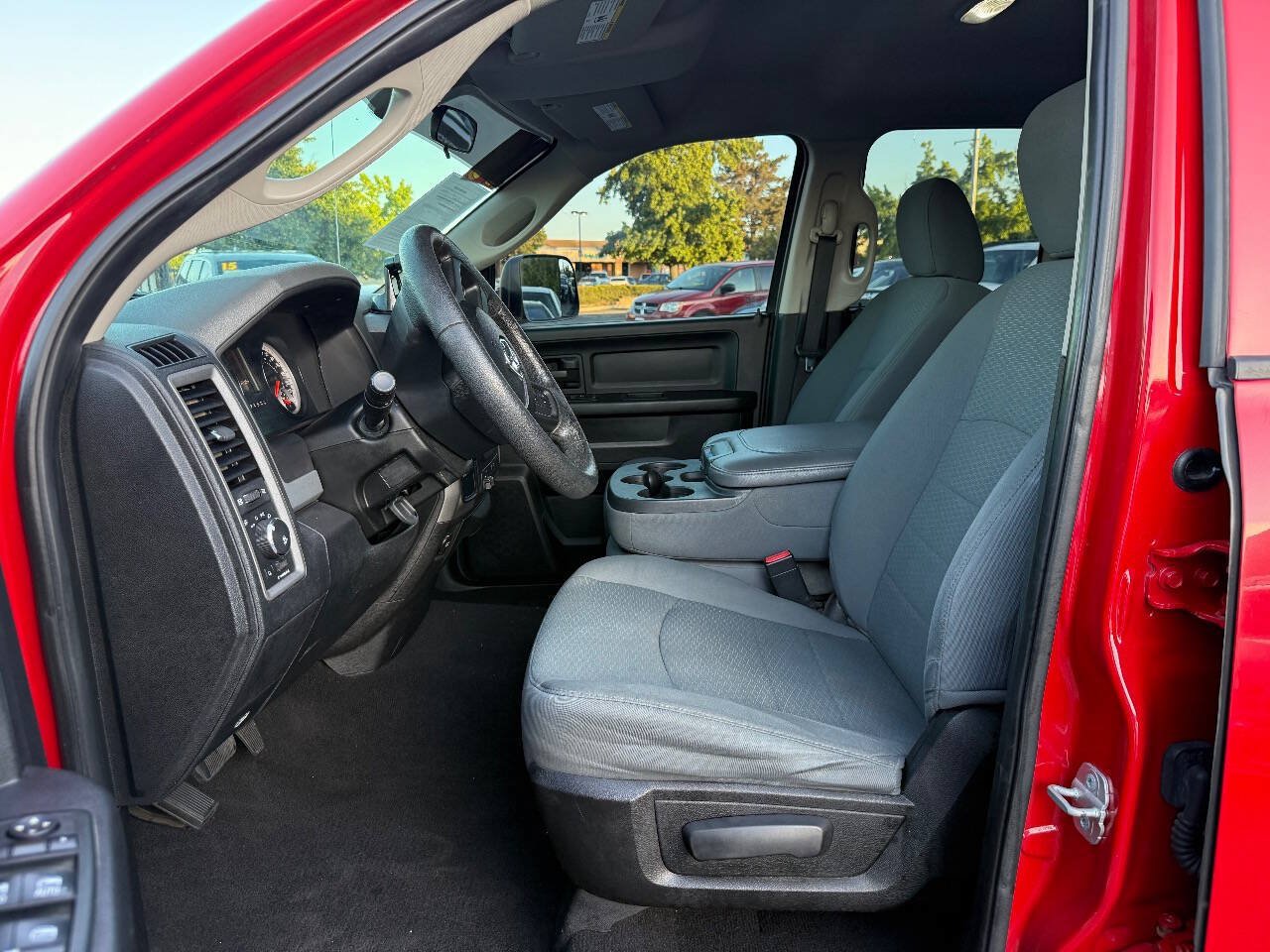 Used 2014 RAM 1500 Express AWD/4WD image 10