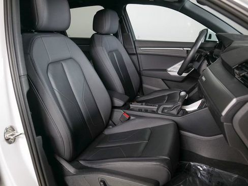 Used 2025 Audi Q3 2.0T Premium AWD/4WD image 21