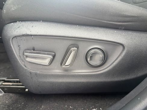 Used 2021 Toyota RAV4 XLE image 14