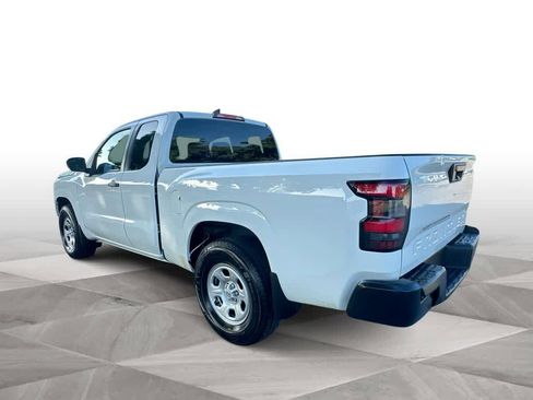 Used 2024 Nissan Frontier S RWD image 6