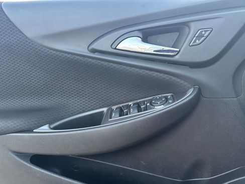 Used 2024 Chevrolet Malibu LT image 19